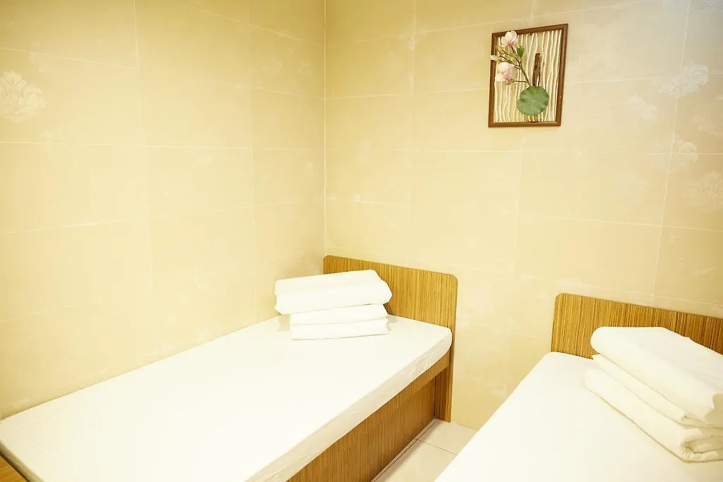 Me Easy Hostel Hong Kong Guest house