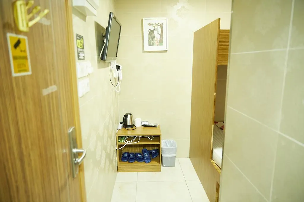 Me Easy Hostel Hong Kong Guest house