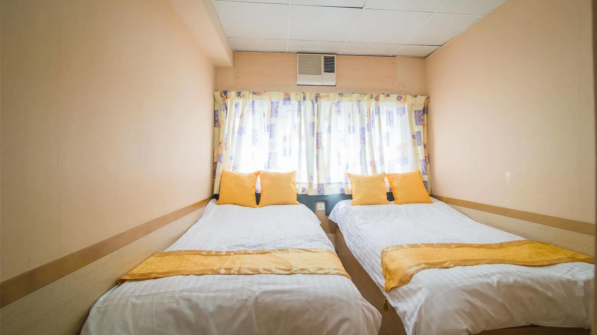 Me Easy Hostel Hong Kong